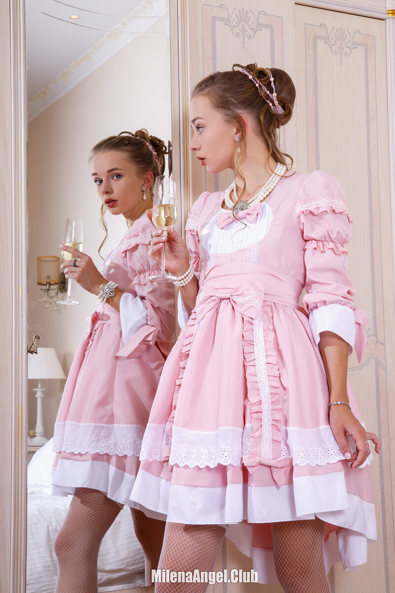 Людмила, 22 года, 6 размер груди